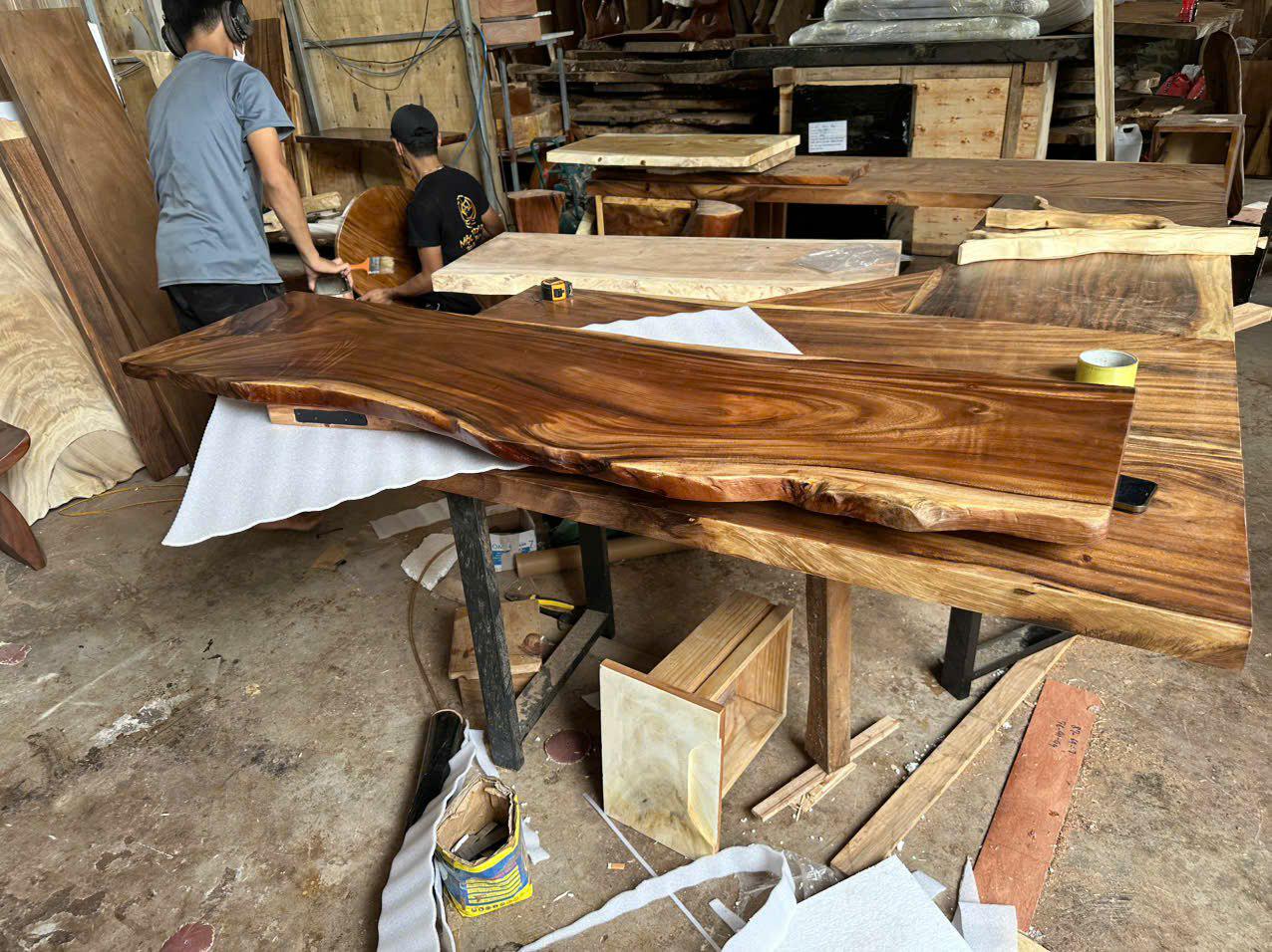 Handcrafted Live Edge Wood Floating Shelf: Corner Wall Decor